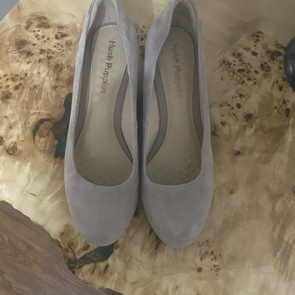 Hush Puppies Size 6 - Picture 2 of 4